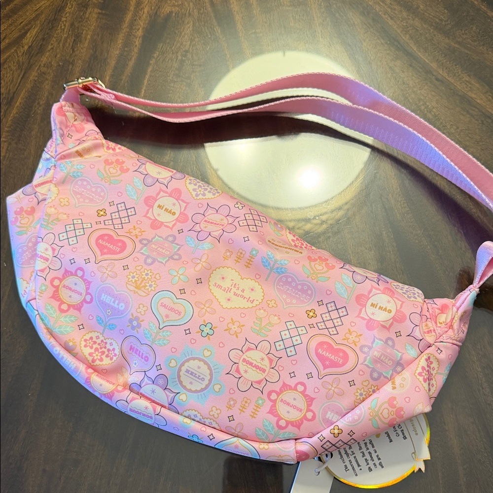 NWT disney Stoney cover lane jumbo large it’s a small world fanny pack bag pink - Picture 3 of 3